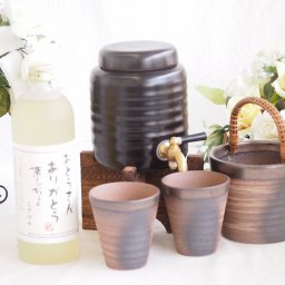 父の日 おとうさんありがとう 本格焼酎サーバー1000cc(18cm×24cm 1kg)セット(萬古焼き備前金彩氷4セット付)(大分県井上酒造 熟成麦焼酎 おとうさんありがとう 夢のひととき 25度 720ml)焼酎サーバー説明書付 福袋焼酎ギフト