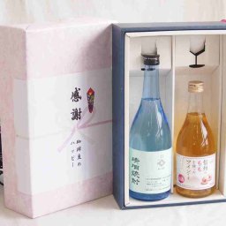 冬の贈り物お歳暮 感謝の贈り物ボックス 透き通る旨さ清酒焼酎と国産ワインセット(信州のももを使ったワインです甘口(長野県)500ml大分県井上酒造清酒焼酎44度 720ml