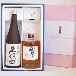 実りの秋の贈り物 感謝贈り物ボックス 洋酒日本酒2本セット（ウイスキー響700ml 純米大吟醸久保田720ml）