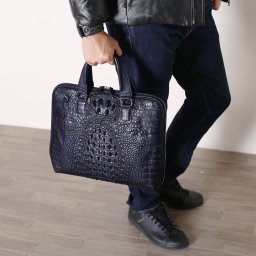 クロコダイル ホーンバック ブリーフケース 2WAY メンズ ショルダーベルト付き ビジネスバッグ ラウンドファスナー A4 対応 マット 加工 背ワニ 通勤 『クロコダイル保証書付き』 (06001722r) クリスマス バレンタイン 父の日 女性 定年退職 バレンタイン 成人祝い