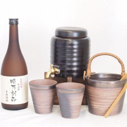 本格焼酎サーバー1000cc(18cm×24cm 1kg)萬古焼ペアカップ氷入れ竹トングセット宮崎本店 本格米焼酎 長期貯蔵時乃刻印 (三重県) 720ml×1本