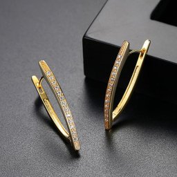 ピアス 両耳用 キュービックジルコニア 真鍮 ホワイト イエローゴールド シルバー 人気 フープ ぶら下がり 上品 エレガント 大きめ 大ぶり おしゃれ e17123103