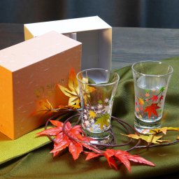 『冷感紅葉 天開グラス ペアセット』 冷感　紅葉 グラス ペアセット 贈り物　温度で変化　不思議な　マジック　日本酒　乾杯 敬老の日 母の日 父の日 お歳暮お中元