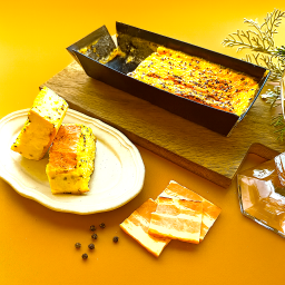 お酒と楽しむ甘くないバスクチーズケーキ（ベーコン＆ペッパー）