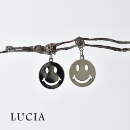 【LUCIA ルチア】ラインストーン付き スマイル ピアス (2080)レディース アクセサリー キャッチ イヤリング ニコちゃん ラインストーン シルバー シンプル おしゃれ カジュアル かわいい 大人可愛いクリスマス 母の日 ギフト プレゼント