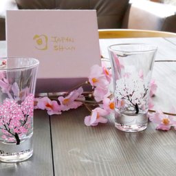  温度で楽しむ・丸モ高木陶器・桜が満開冷感桜 グラス天開ペアセット 旬 SHUN JAPAN　バレンタイン　母の日 父の日 結婚祝い プレゼント ビール日本酒ウイスキー敬老の日退職祝い 敬老の日 母の日 父の日 お歳暮お中元（lenggan-ai）
