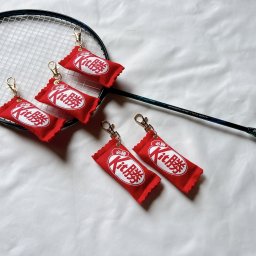 送料無料！ 必勝祈願 キーホルダー  キット勝 部活 必勝 お守り プレゼント プチギフト 試合 大会 必勝 応援 キーホルダー お揃い 優勝 ストラップ
