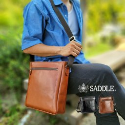SADDLE 牛革 ショルダーバッグ[メンズ ショルダー バッグ 斜め掛けバッグ 斜め掛け 鞄 斜めがけバッグ 男性 レザー 革 B5 コンパクト サイズ 荷物 大容量 通勤 普段使い 20代 30代 40代 50代]