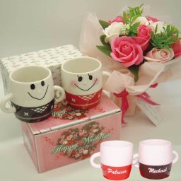 【結婚祝い特販】名入れ なかよし マグカップ(和装)メッセージボックス入り、今ならソープフラワー(スィートピンク)付き【数量限定】送料無料(沖縄・離島除く)、結婚祝い、結婚記念