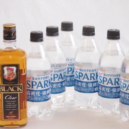 家飲みを、バーカウンターへ ハイボールウイスキー7本セット(ブラックニッカ クリア37度 サントリー天然水スパークリング) 700ml×1本 500ml×6本