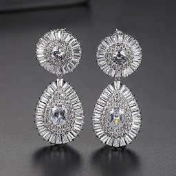 ピアス 両耳用 キュービックジルコニア 真鍮 ホワイト シルバー スタッド メレ ヘイロー 揺れる ゆれる ぶら下がり エレガント 大きめ 大ぶり きれいめ e19090603