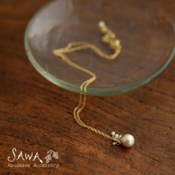 【SAWA サワ】 コットンパール と マザーオブパール と 天然石 のネックレス(n-41)  ハンドメイド 手作り 作家 アクセサリー レディース ナチュラル 卒業式 入学式 結婚式 オケージョン 母の日