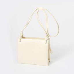 ジルサンダー JIL SANDER J07WG0024 P4841 ショルダーバッグ レディース バッグ ジーロ GIRO SM クロスボディ ポシェット 本革 レザー ロゴ スクエア ミニトート カジュアル キレカジ モード プレゼント お祝い 肩掛け お出かけ 鞄 全3色