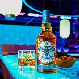 お中元 夏ギフト 【送料無料】【スコッチウイスキー】シーバスリーガル 12年 ミズナラ 700ml スコットランド 日本限定 ラッピング 熨斗 送料無料(北海道、沖縄を除く)