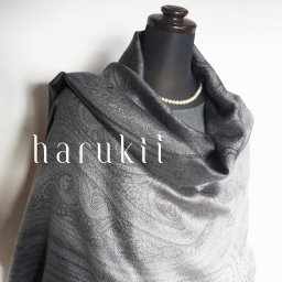 【harukii】冠婚葬祭 フォーマル ストール シルク　カシミヤ カシミア　ペイズリー ジャカード 国産 グレー　上質 高品質 糸染め 日本製 誕生日　クリスマス　法事　返礼品　ギフトにも最適　軽くて優しい肌触り レディス メンズ ユニセックス その他ファッション小物