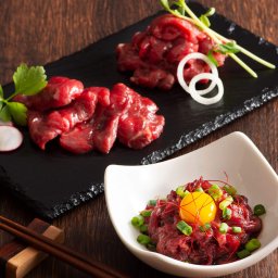 フジチク ふじ馬刺し 詰め合わせ 華 セット 馬肉 馬刺し 赤身 桜肉 ユッケ 惣菜 おつまみ おかず 熊本名物