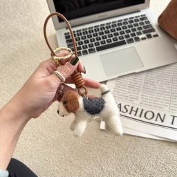 キーホルダー 羊毛フェルト 手作り犬キーホルダー 吊り下げ ぬいぐるみ もふもふ バッグチャーム ストラップ ペンダント 面白い 可愛い ギフト