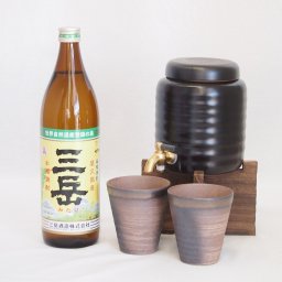 本格焼酎サーバー1000cc(18cm×24cm 1kg)三重県萬古焼き備前金彩ペアカップ(200ml×2個)三岳酒造 本格芋焼酎 屋久島産三岳 (鹿児島県) 900ml×1本