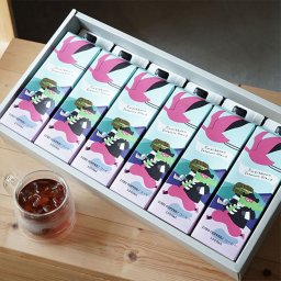 カリビアントレジャーブレンド 1,000ml [無糖] ６本ギフトセット / 辻本珈琲 リキッドギフト / 珈琲 アイスコーヒー / 母の日 父の日 夏ギフト お中元 暑中見舞い 敬老の日 クリスマス お歳暮 寒中見舞い お年賀 バレンタイン ホワイトデー / 誕生日 内祝い 結婚祝い 出産祝い ご機嫌伺い 手土産 / スペシャルティコーヒー豆使用