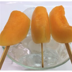 【KIMONO FRUITS】冷凍赤肉メロンスティック(国産) 120本入