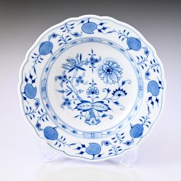 マイセン ブルーオニオン スーププレート ディーププレート 深皿 22cm Meissen 800101-00488-1 洋食器 送別会 誕生日 お中元 還暦祝い 結婚祝い 結婚式 高級 父の日 母の日【スペシャルラッピング660円(別売り)】 即日発送 ホワイトデー