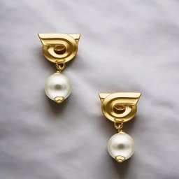 フェラガモ ピアス レディース ブランド Ferragamo 760780 ゴールド