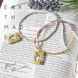 【EARTH MADE アースメイド】鳥モチーフ 真鍮 チャーム ブレスレット BEADS BRACELET (E8082)正規品 レディース メンズ ユニセックス リネン マクラメ アクセサリー ブランド ナチュラル 20代 30代 40代 50代 60代 母の日 ギフト 母の日 クリスマス ギフト プレゼント