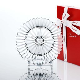 Baccarat バカラ ミルニュイ プレート 21cm 単品 名入れ彫刻代込み 名入れ ギフト 誕生日 祝い 名前入り 記念日 結婚祝 記念品 正規品 ブランド 高級 人気 プレゼント 彫刻 刻印 皿 トロフィー 受賞祝 法人 永年勤続 中皿 ウェルカムボード 盾