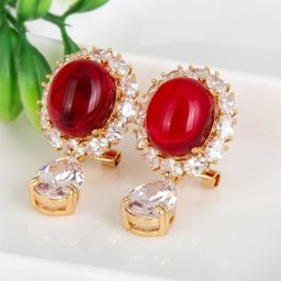 ピアス 両耳用 キュービックジルコニア グリーン レッド 真鍮 イエローゴールド シルバー フープ オーバル 大粒 ヘイロー 揺れる ゆれる おしゃれ e15071528