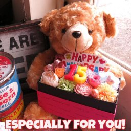 【誕生日プゼント 彼女】 くま ぬいぐるみ ベアー ぬいぐるみ お祝い 記念日 数字入り 花束風 フラワーギフト 箱を開けてサプライズ プリザーブドフラワー入り 横長ボックス