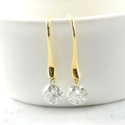 ダイヤモンド ピアス 18金 イエローゴールドk18 レディース ダイヤ 18k フックピアス 誕生日 ダイヤモンドピアス 0.70ct レーザーホール ホワイトデー
