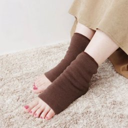 もちはだ 目覚めのあったか足首ウォーマー < クリスマスプレゼント 彼氏 彼女 旦那 妻 男友達 女友達 男性 女性 あったかグッズ リラックスグッズ 靴下 母の日 父の日 敬老の日 誕生日 クリスマス プレゼント ギフト プチギフト おしゃれ 母 祖母 おばあちゃん 夫 父 祖父 おじいちゃん >