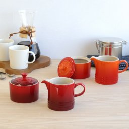 ルクルーゼ(ル・クルーゼ) シュガーボウル＆クリーマー Le Creuset ストーンウェア 電子レンジ対応 ギフト 結婚祝い プレゼント 贈り物 ギフトセット 食器