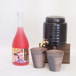 本格焼酎サーバー1000cc(18cm×24cm 1kg)三重県萬古焼き備前金彩ペアカップ(200ml×2個)合同酒精 赤城紫蘇焼酎赤鍛高譚（北海道） 720ml×1本