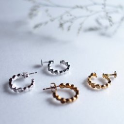 Ryutoan 石畳のピアス / イヤリング