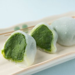  宇治抹茶大福 和三盆仕立て6個／抹茶大福 だいふく 羽二重餅 もち 抹茶あん 和菓子 甘さ控えめ 抹茶スイーツ 和スイーツ おやつ お茶菓子 祖父 祖母 父 母 おじいちゃん おばあちゃん お父さん お母さん 両親 御礼 御祝い ご挨拶 お供え 手土産 お見舞い お返し 退職祝い 還暦祝い 内祝い 快気祝い お歳暮 冬ギフト 【個包装・包装済み】