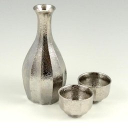 プラチナ彩面取　半酒器セット(１合徳利1 グイ呑2) 【有田焼 聖陶苑 酒器】
