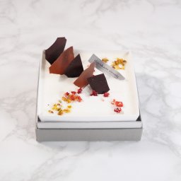 shirokane sweets TOKYO スイーツボックス 白金ムースフロマージュ