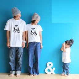 【leg T-shirt】名入れ  tシャツ 出産祝い 男の子 女の子 親子 コーデ ペアルック 姉妹 兄弟 お揃い 甥っ子 姪っ子 キッズ ベビー ロンパース 誕生日 プレゼント 家族 リンク 名前入り 内祝い ナチュラル シンプル Babybaby