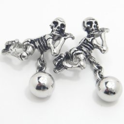 たまには骨休みしてねLazyな寝そべりガイコツ カフス カフスボタン カフリンクス cufflinks cuffs メンズ 男性 結婚式 ユニーク おもしろ 面白 面白い キャラクター スーツアクセサリー専門店 ブライダル 披露宴 二次会 お呼ばれ パーティー おしゃれ カフスマニア