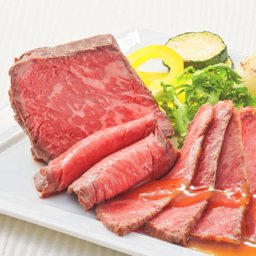 近江牛 特選 モモ ローストビーフブロック 合計300ｇ (ブロック2個入り）【化粧箱黒】母の日 父の日 近江牛 誕生日 記念日 内祝い 結婚祝い 出産祝い 卒業祝い 就職祝い 合格祝い 日本三大和牛 ギフト 贈り物 和牛 お中元 お歳暮【送料無料※一部地域を除く】