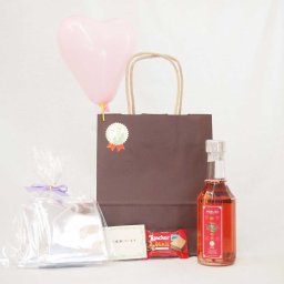父の日リキュールとドリップ珈琲5パックセット(神楽酒造 野いちご酵母 野イチゴの恋 25 300ml(宮崎県))メッセージカード ハート風船 ミニチョコ付き