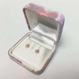 花珠真珠 ピアス 伊勢志摩産 アコヤ本真珠 4.5mm K18 ピアス アクセサリー アコヤ真珠 パール 真珠 ベビーパール 伊勢志摩 三重 冠婚葬祭 フォーマル 18金 ジュエリー