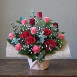 【アレンジメント】今日は結婚記念日だね！【大切な方へ】恋人 上司 両親 お祝い プロポーズ 結婚祝い 開店祝い 開業祝い 発表会 送別会 引越し祝い 新築祝い 結婚記念日 誕生日 退職祝い ギフト プレゼント 豪華 母の日
