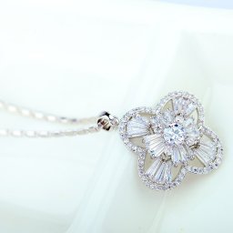 ネックレス キュービックジルコニア ホワイト 真鍮 シルバー カニカン 揺れる ゆれる おしゃれ 可愛い かわいい きれいめ モチーフ フラワー 花 40+5cm n15120103