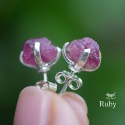 ルビー原石★ シルバーピアス　1630