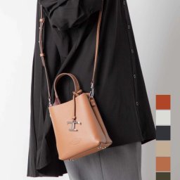 トッズ TOD'S XBWAPAT 9000 QRI トートバッグ レディース ハンドバッグ レザー チャーム付き 手提げ マイクロ バッグ ブランドロゴ 通勤 おしゃれ シンプル