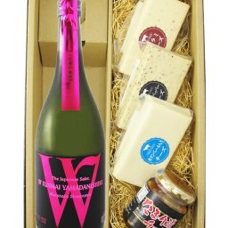 ★ 送料無料 ★ Ｗ ( ダブリュー ) 山田錦 純米  720ml ＋ チーズおつまみ 4種セット【 9454 】【 日本酒・おつまみセット 】【 要冷蔵 】【 ハロウィン 贈り物 ギフト プレゼント 誕生日 結婚のお祝い 】