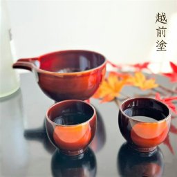 越前塗 日月白檀 酒器揃 酒器セット 片口 おちょこ ペア お猪口 おちょこセット 徳利 おちょこ セット 漆器 迎春 お正月 杯 盃 酒器 ぐい呑  還暦祝い 退職祝い 内祝い ギフト 記念品 プレゼント 誕生日プレゼント  長寿 お祝い お餞別 父の日 敬老の日  【和遊感】