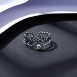 リング キュービックジルコニア ホワイト シルバー925 シルバー エスニック ブラック加工 かっこいい かわいい かっこかわいい フリーサイズ cr0220